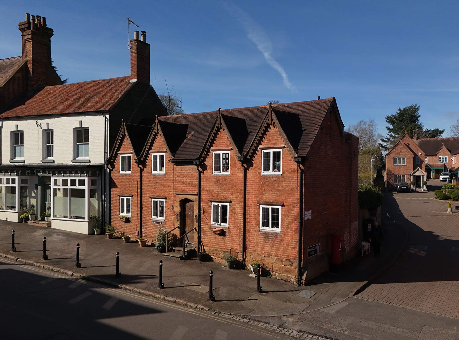 Almeshouses in Kenilowrth from teh exterior